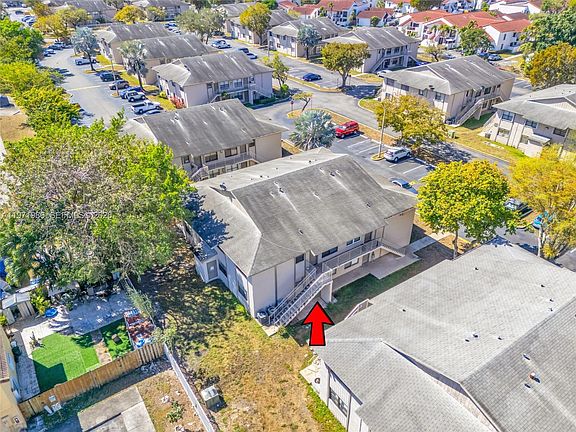 4th image of 15348 SW 72nd St #23-12