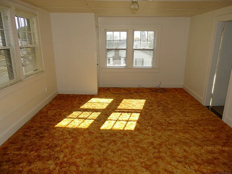 45 Olive St — Photo 32