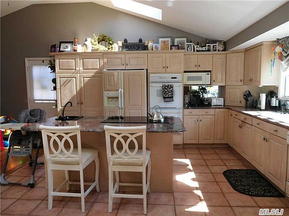 2nd image of 42 Goodwin Pl