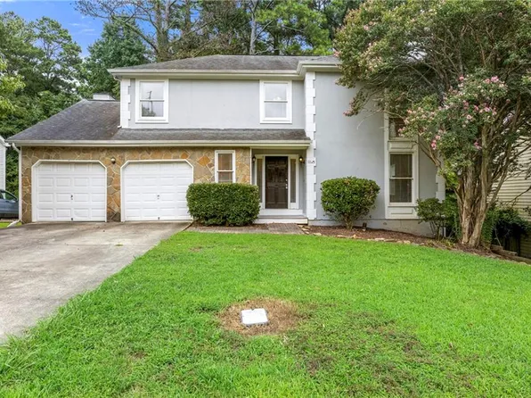 11125 Pinehigh Dr, Alpharetta, GA 30022
