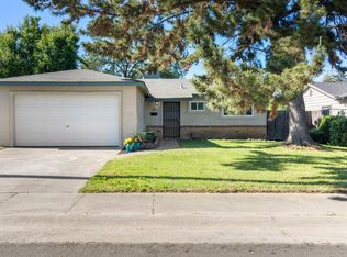 118 W Monticello Ave, Rio Linda, CA 95673