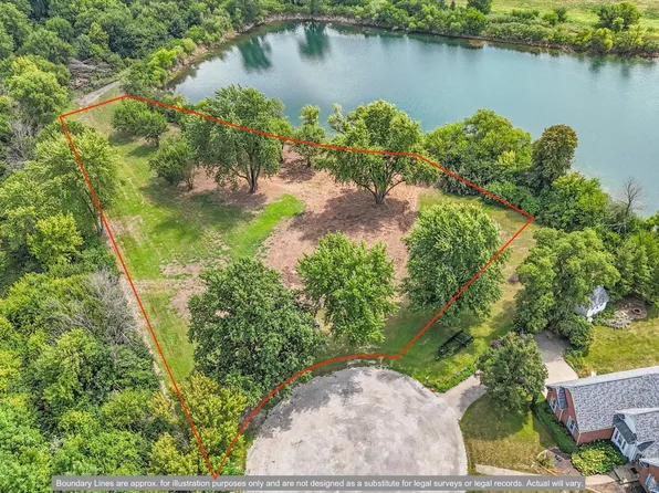 50 Moss Lake Rd, Farmer City, IL 61842