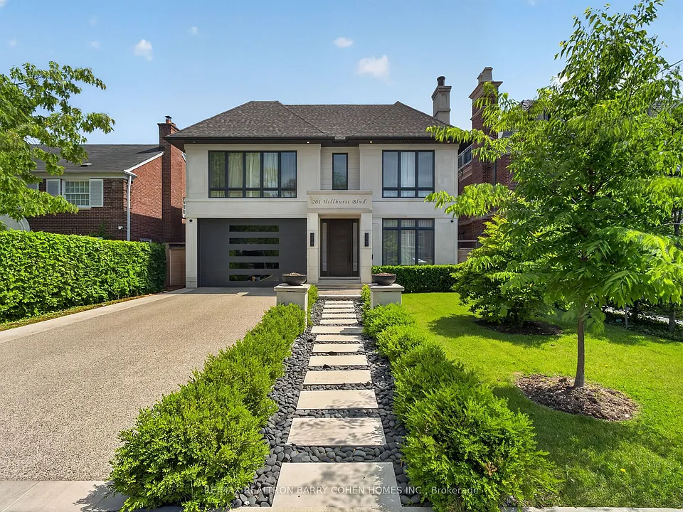 201 Hillhurst Blvd