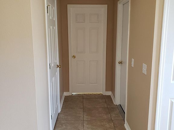 5th image of 77 London Dr