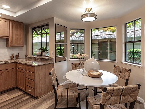 4th image of 175 Evandale Ave APT 12