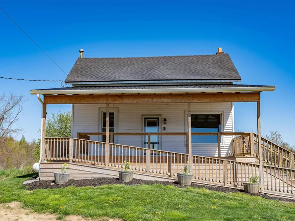 934 S Robinson Lake Rd, Pierceton, IN 46562