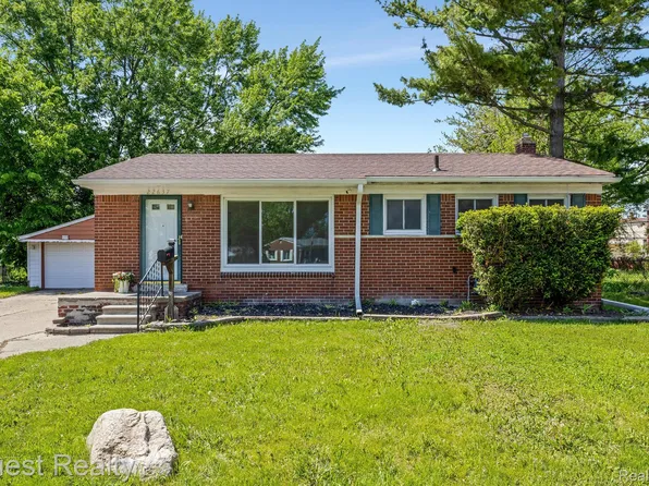 22637 Karam Ct, Warren, MI 48091