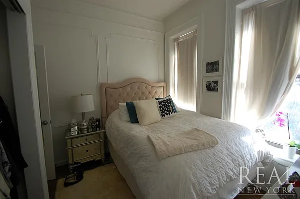 Rented by REAL New York | media 7