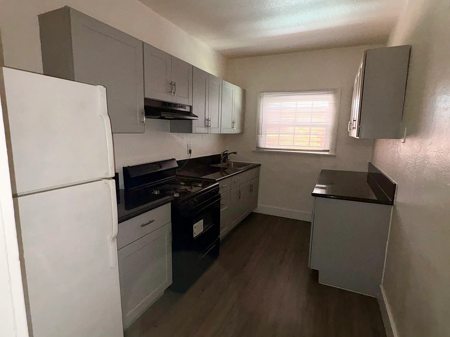 Studio, 450 sqft, $1,495 — Photo 4