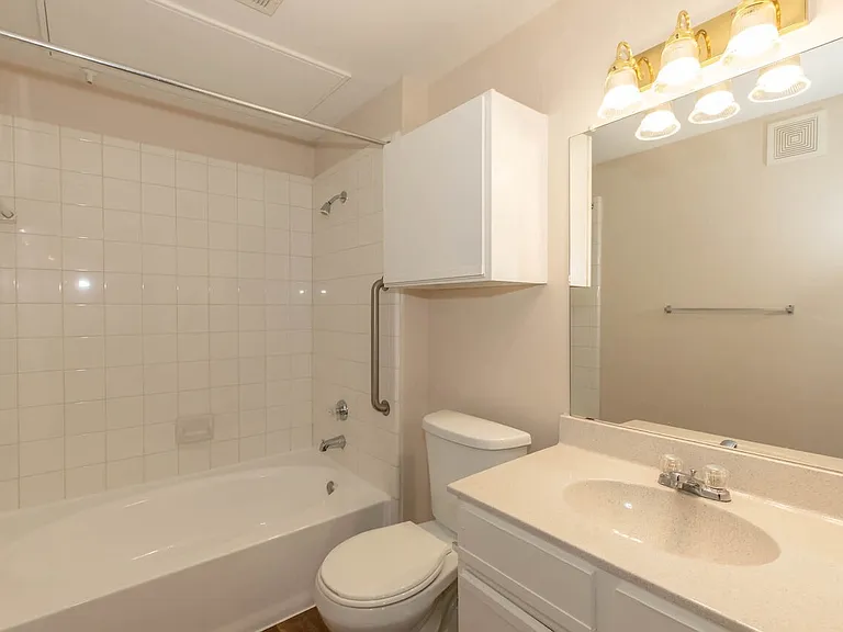 Amelia Parc Sr II — Photo 43