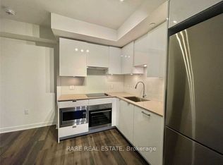 195 Redpath Ave #2812, Toronto, ON M4P 0E4