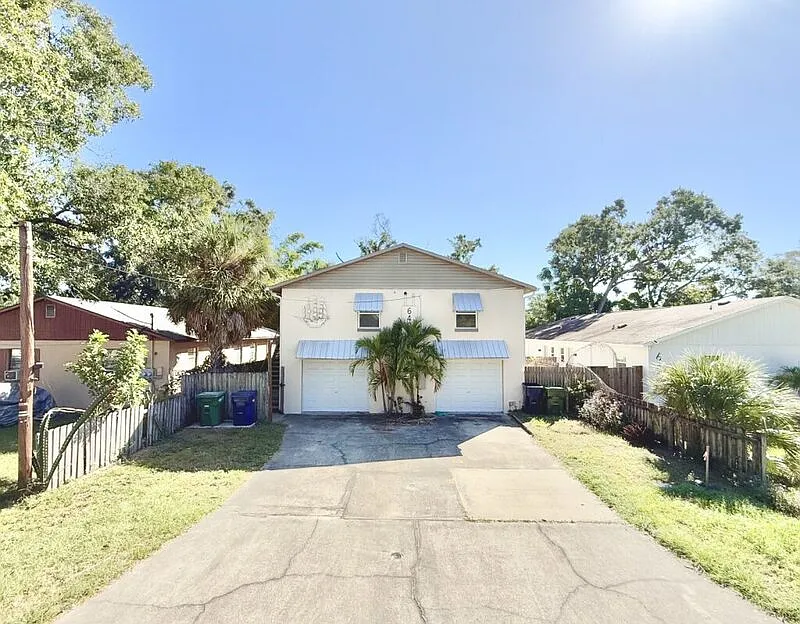2 bed, 1.0 bath, 892 sqft, $1,650 — Photo 2