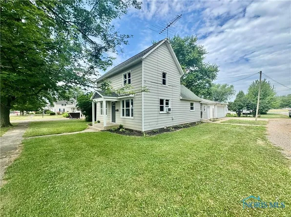 339 N East Ave, Deshler, OH 43516