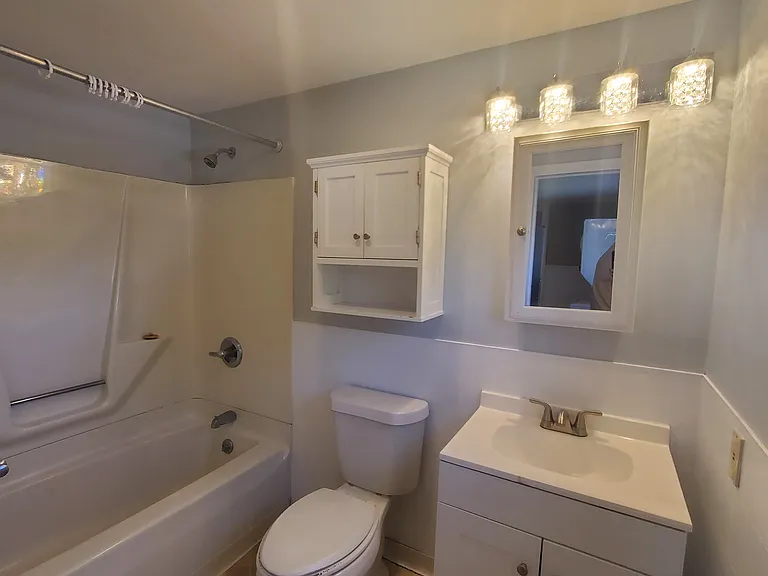 1607 Allen St — Photo 17