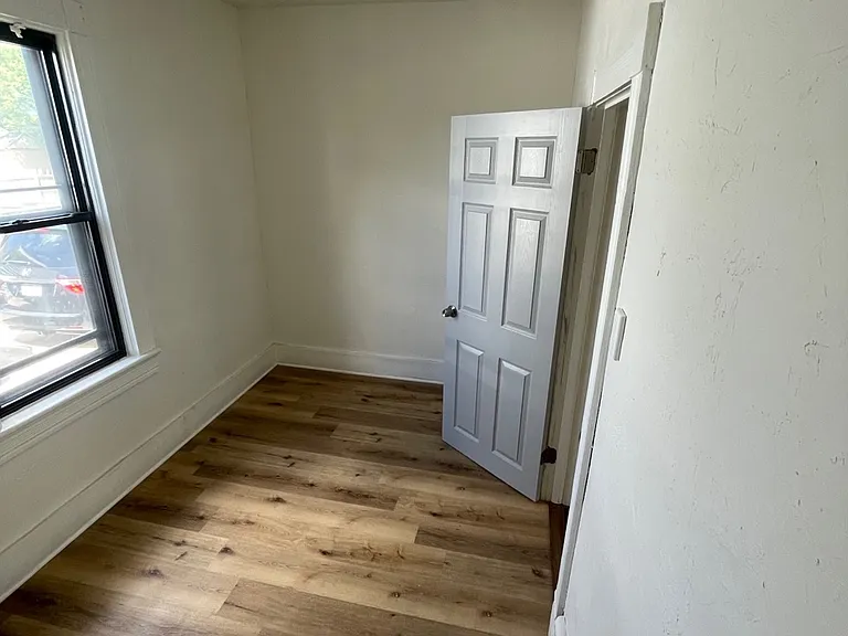 2037 Wiemann Ave — Photo 15