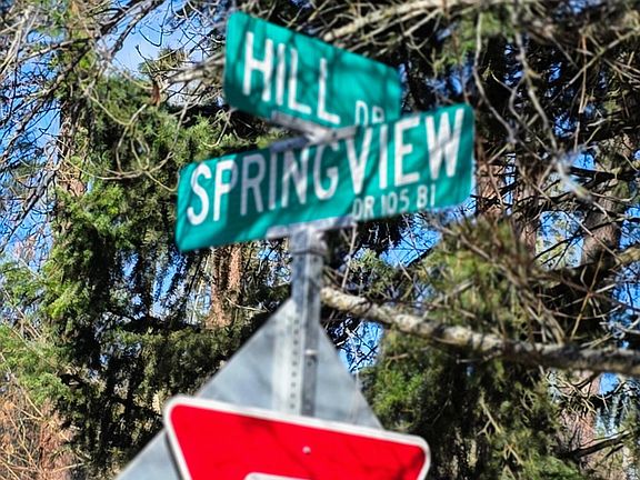 3rd image of 3271 E Springview Dr