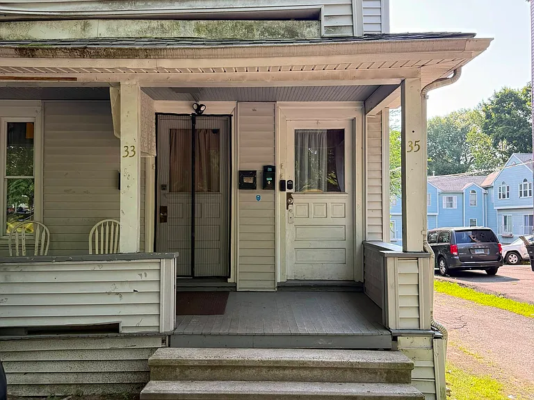 33-35 Zion St #2 — Photo 1