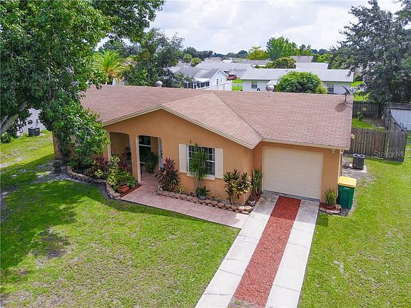 3rd image of 155 Guaymas Dr