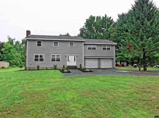 188 Turner Rd, Troy, NY 12182