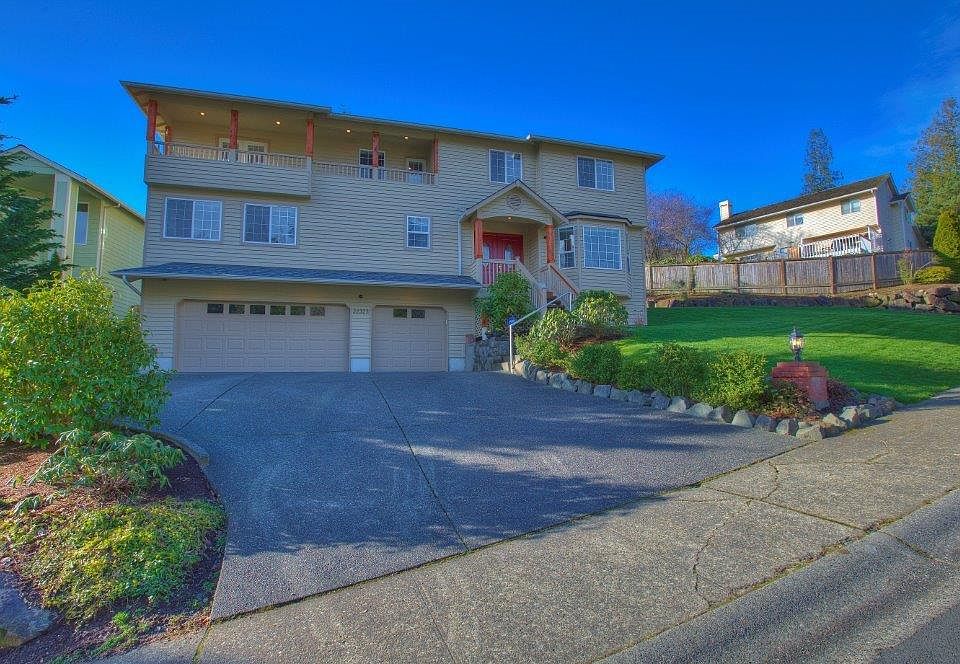 1st image of 22323 NE 18th St