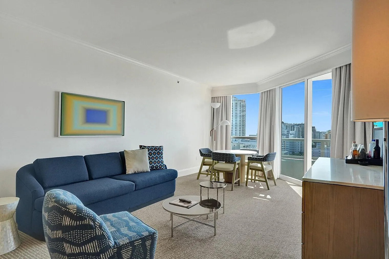 1 bed, 2.0 bath, 1076 sqft, $9,064 — Photo 1