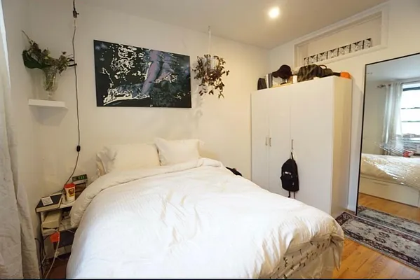 Rented by Keller Williams NYC | media 33