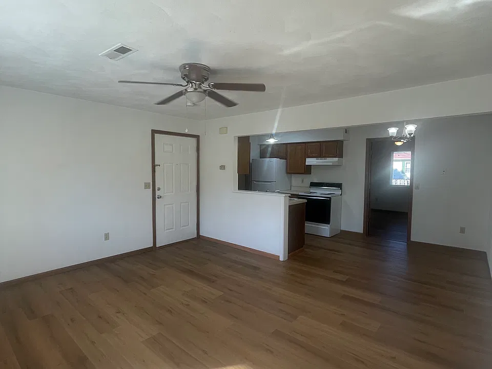 2612 Eastview Dr #0