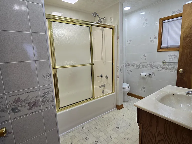 819 Sheridan St — Photo 9