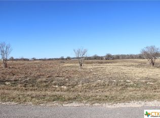 3 Kothmann Rd, La Vernia, TX 78121