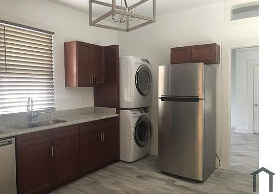 4th image of 1689 Elizardi Blvd