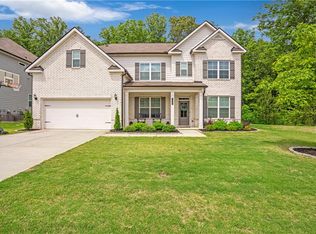 7565 Easton View Ct, Cumming, GA 30028