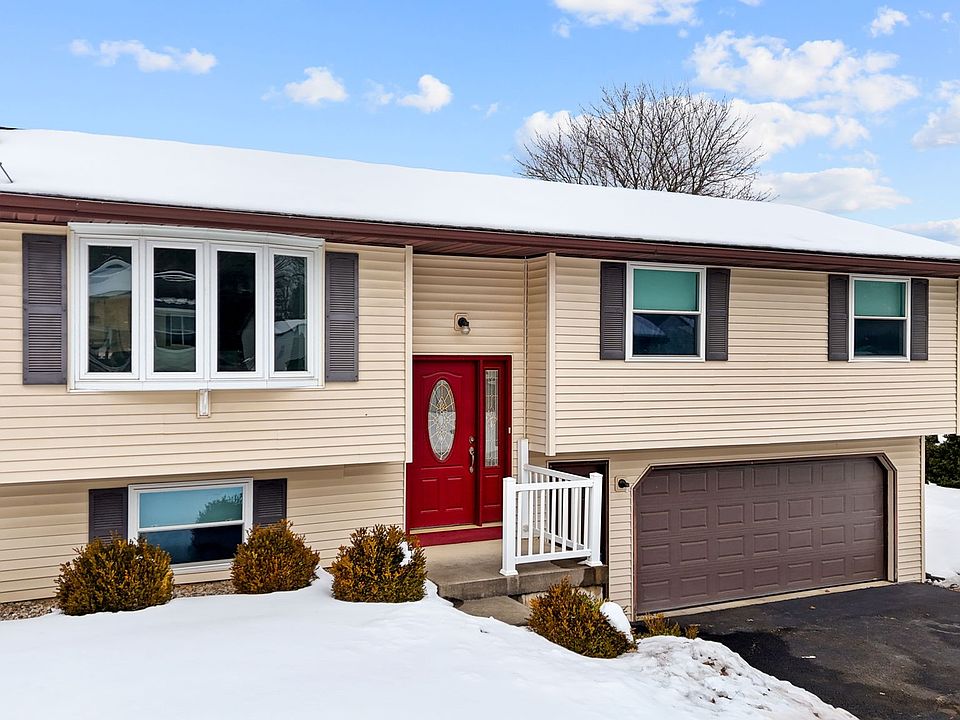 1st image of 16 Maryvale Dr