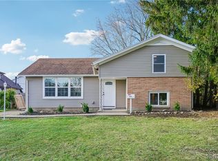 1070 Carter Dr, Grand Island, NY 14072