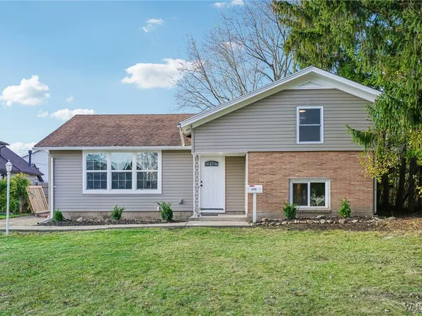 1070 Carter Dr, Grand Island, NY 14072