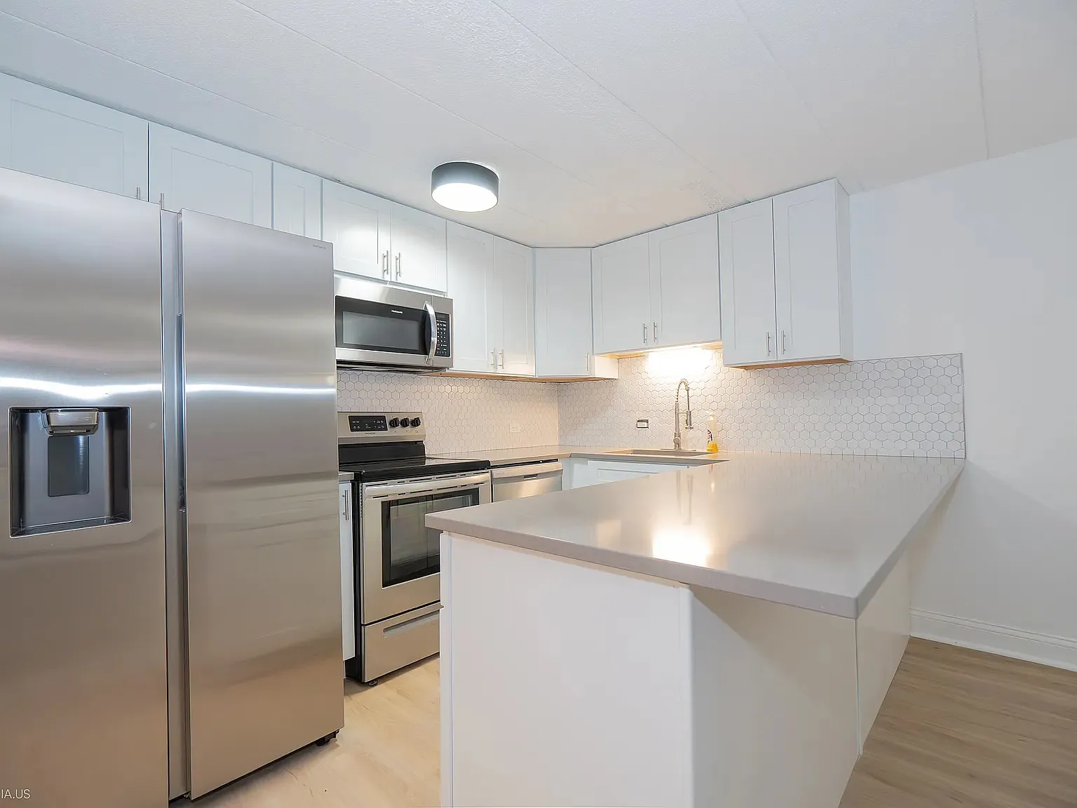 1 bed, $2,595 — Photo 4