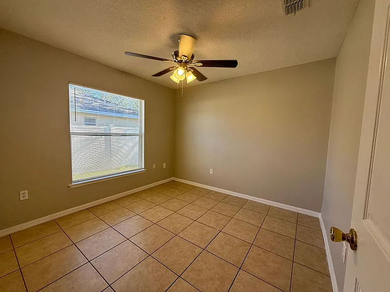 442 Flamingo Ct — Photo 13