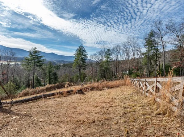 Atkins Trl, Blairsville, GA 30512