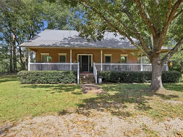 221 Welch Dr, Bogalusa, LA 70427