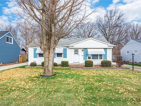 2nd image of 11040 Fairlawn Dr