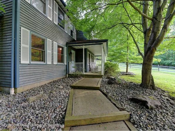 52 Prodelin Way, Millstone Township, NJ 08535