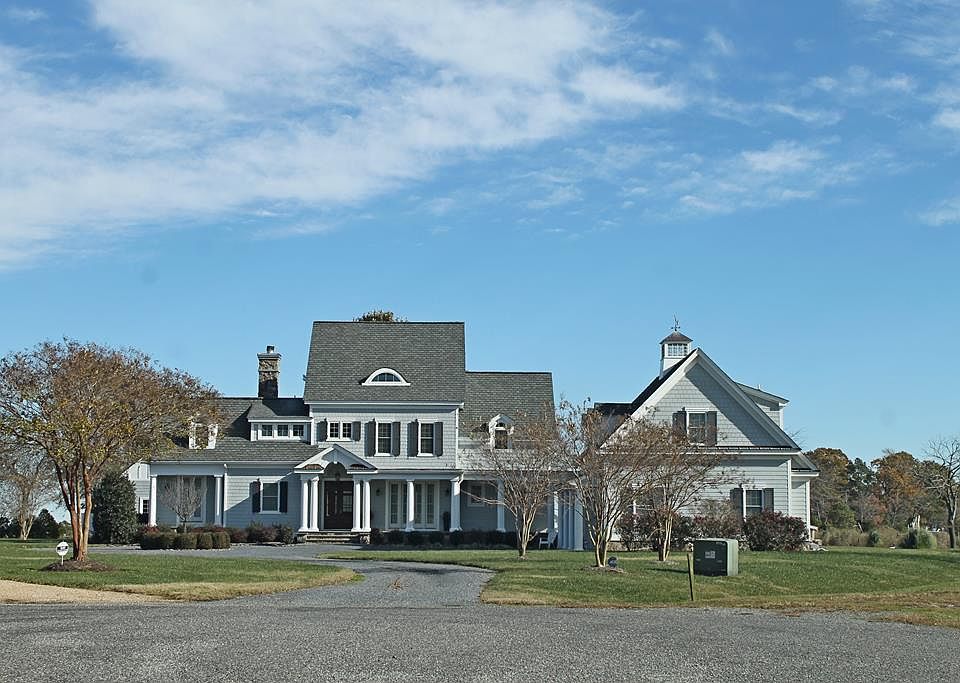1st image of 78 Bellows Dr E