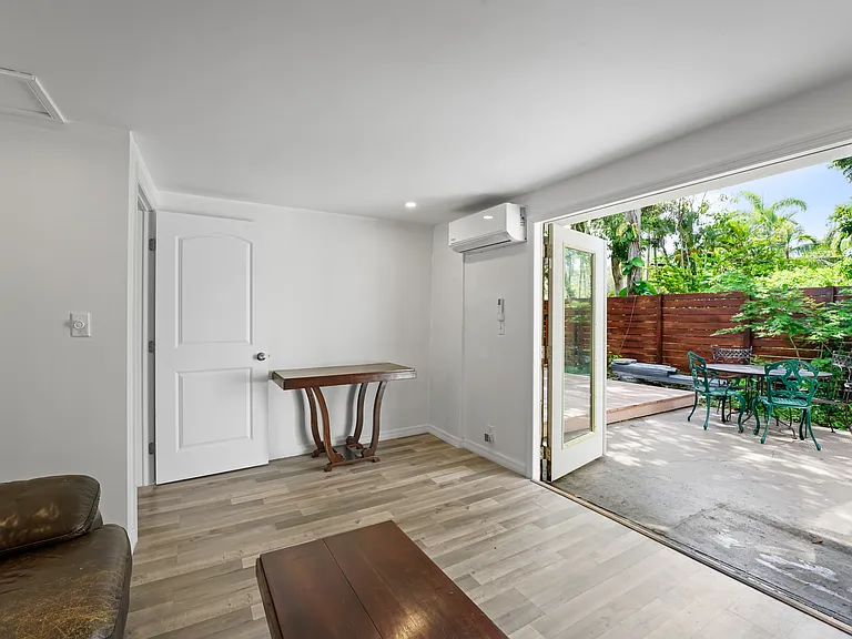 3355 SW 22nd St #1 — Photo 17