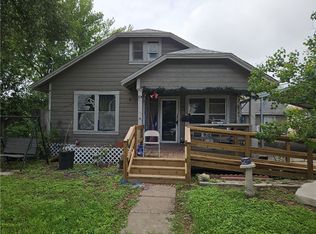 738 W 1st St, Alice, TX 78332
