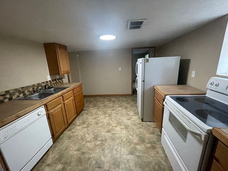1st image of 1617 11th Ave #2