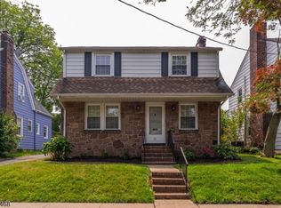 28 Overlook Ter, Maplewood, NJ 07040