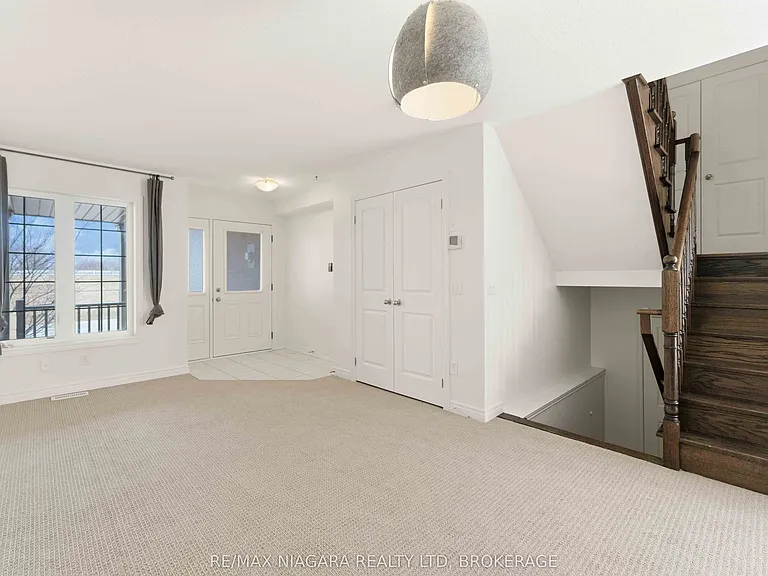 48 Juneberry Rd — Photo 4
