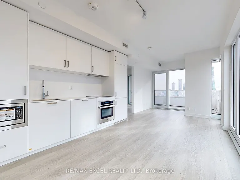 88 Queen St E #1710 — Photo 3