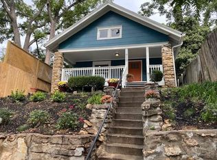 710 E 42nd St, Kansas City, MO 64110