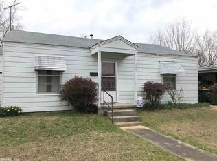 402 Roosevelt Cir, Morrilton, AR 72110