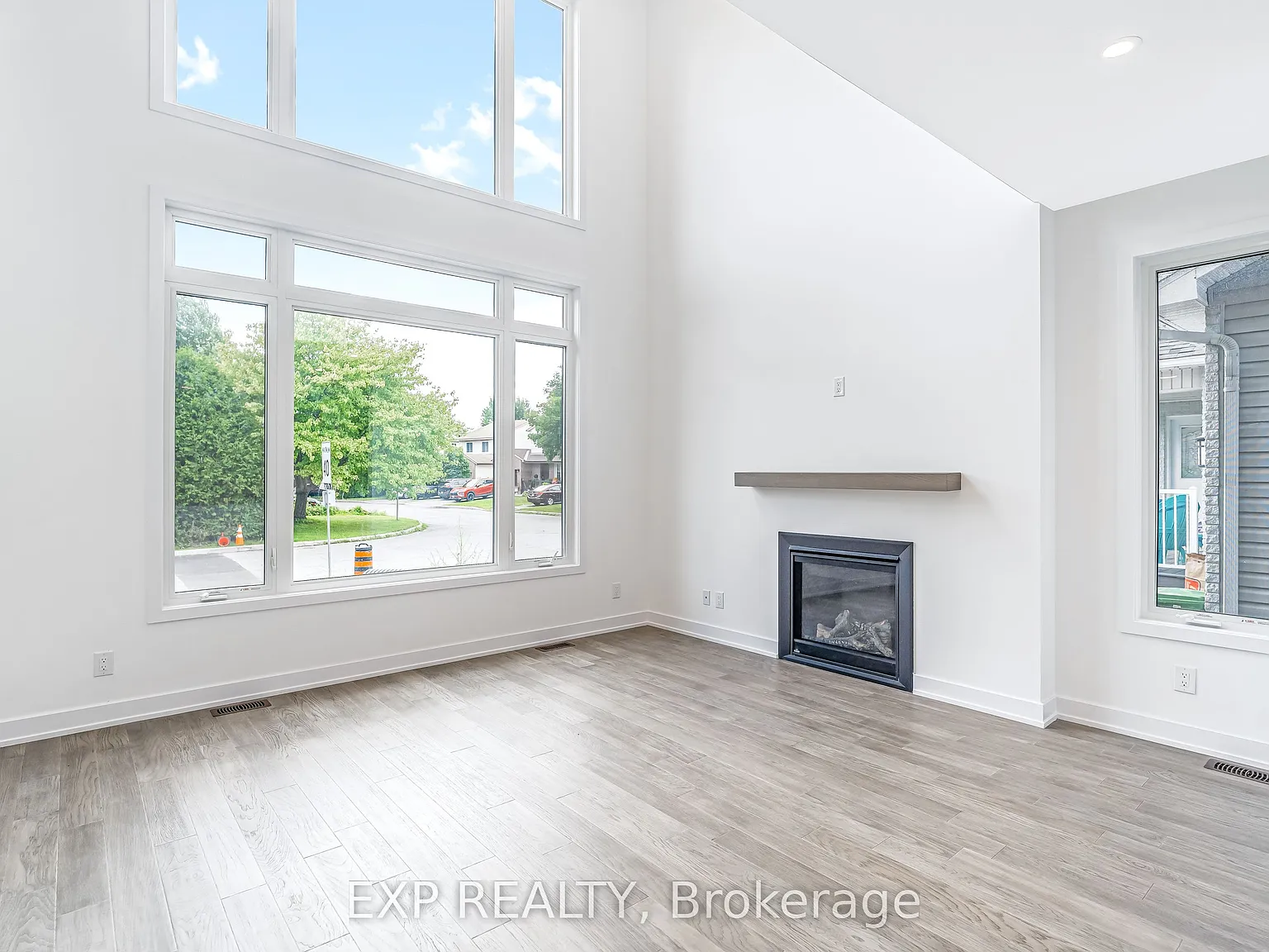 5 bed, $5,000 — Photo 3